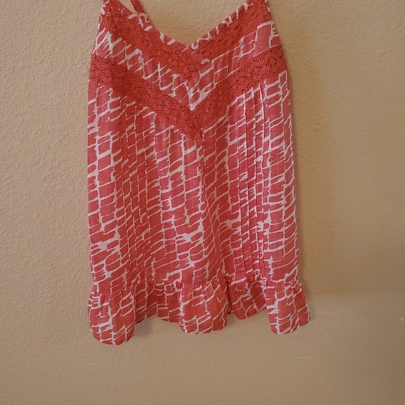 Small Hang Ten Tank - Picture 4 of 4